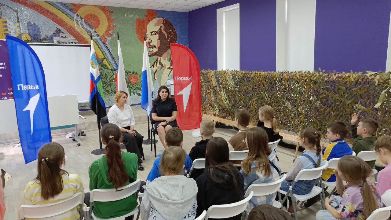 В Ивнянском районе инспектор ПДН провела профориентационные мероприятия, в преддверии 90-летия со дня образования службы.