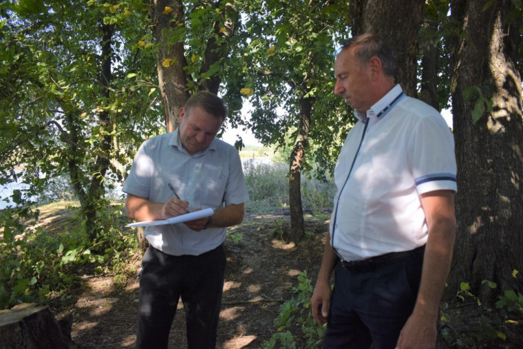 Приёмка работ по очистке участка русла реки Псёл в Череновском сельском поселении.